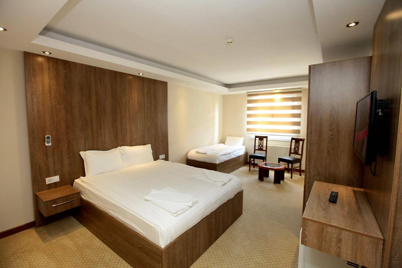 Ny World Hotel Provincia di Provincia di Istanbul Esterno foto