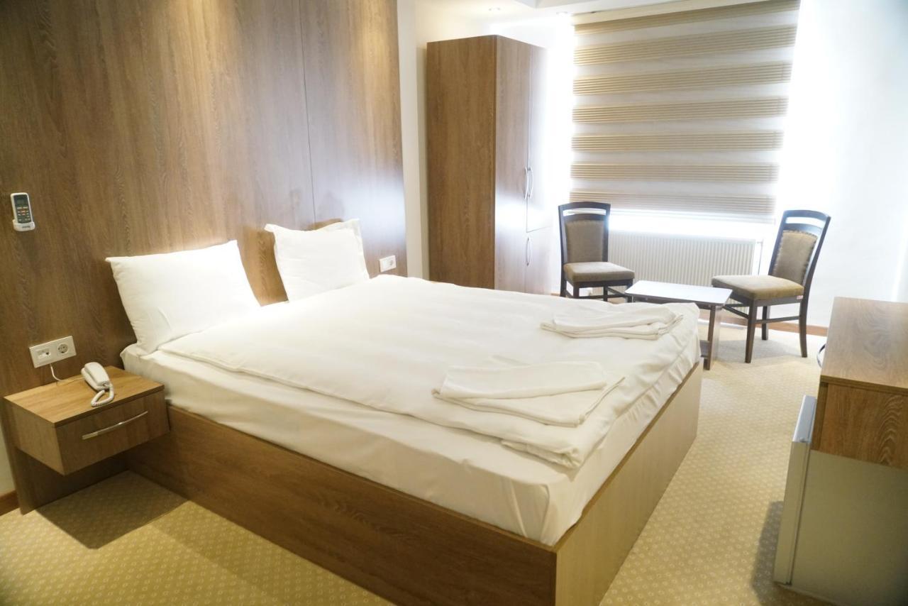 Ny World Hotel Provincia di Provincia di Istanbul Esterno foto