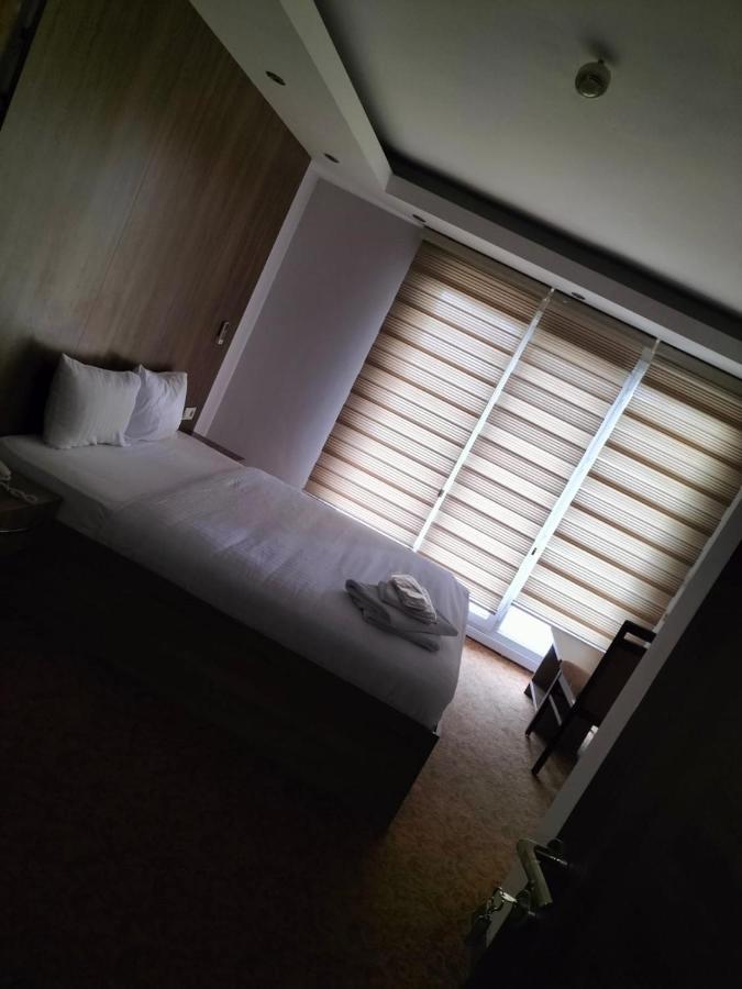 Ny World Hotel Provincia di Provincia di Istanbul Esterno foto