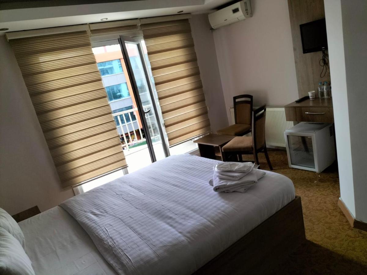 Ny World Hotel Provincia di Provincia di Istanbul Esterno foto